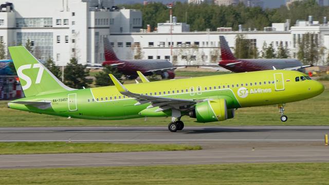 RA-73457:Airbus A320:S7 Airlines